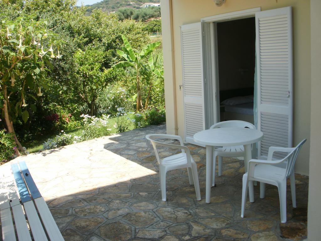 Triantis Apartments Lygia  Habitación foto