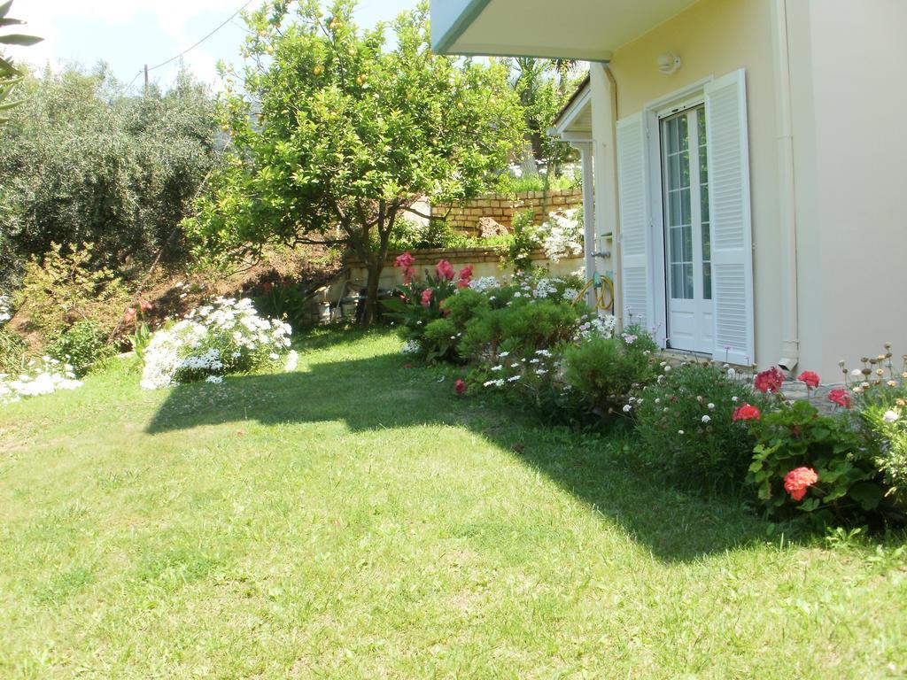 Triantis Apartments Lygia  Habitación foto