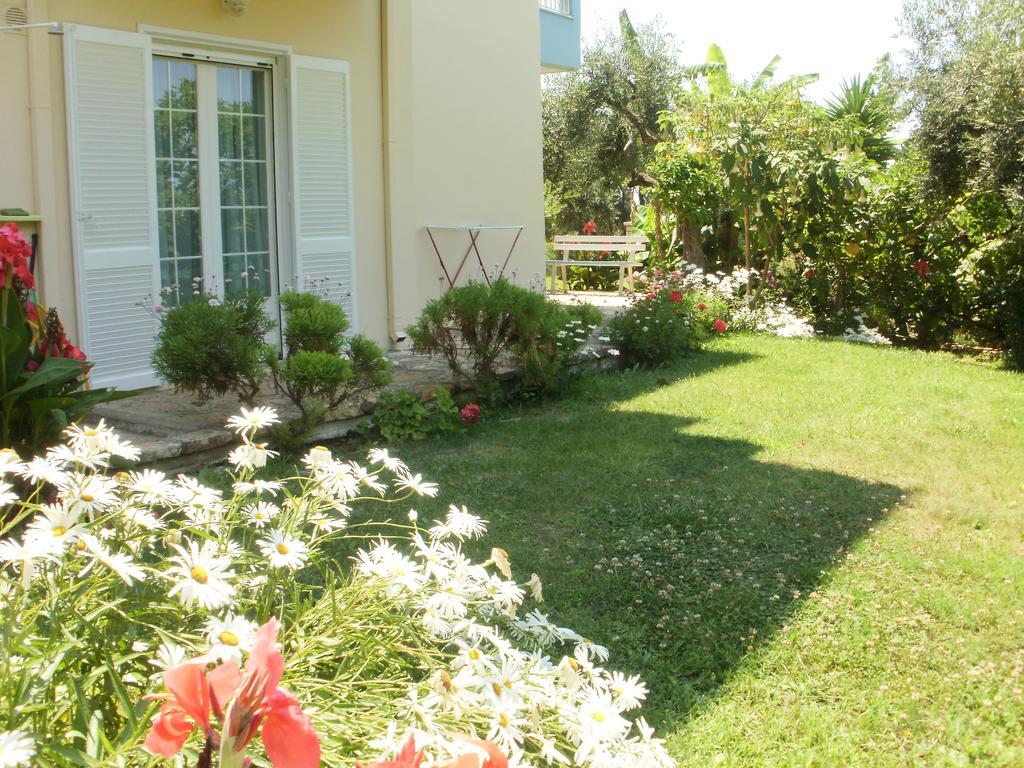 Triantis Apartments Lygia  Habitación foto